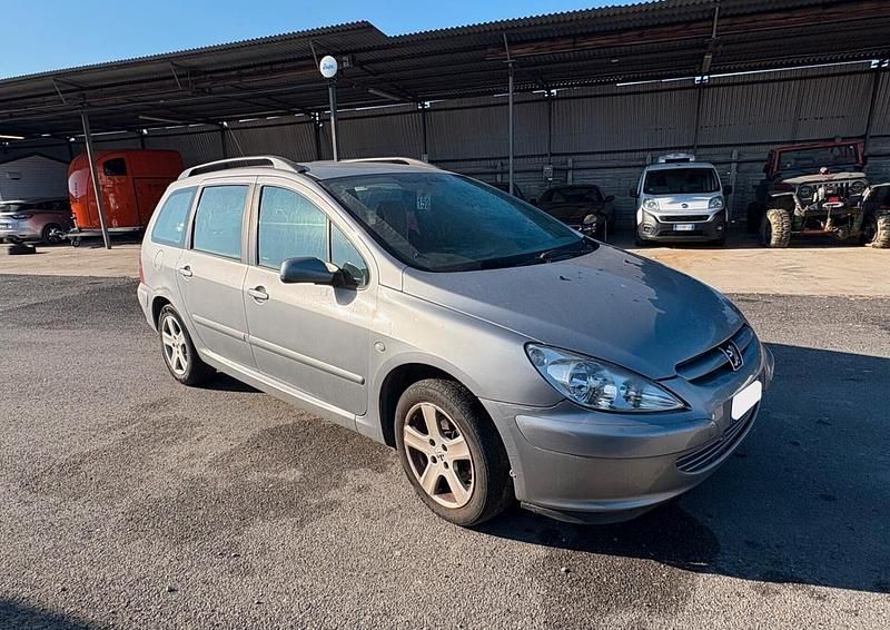 Usata Peugeot 307 109 CV (80 kW) 2005 Argento Station wagon