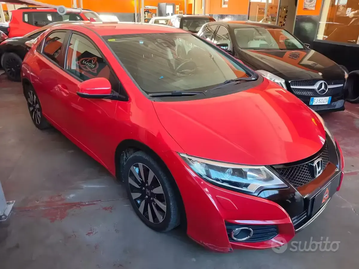 Usata Honda Civic Elegance 99 CV (72 kW) 2016 Rosso Berlina