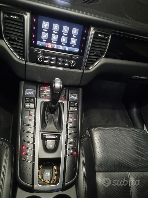 Usata Porsche Macan 252 CV (185 kW) 2017 Nero SUV