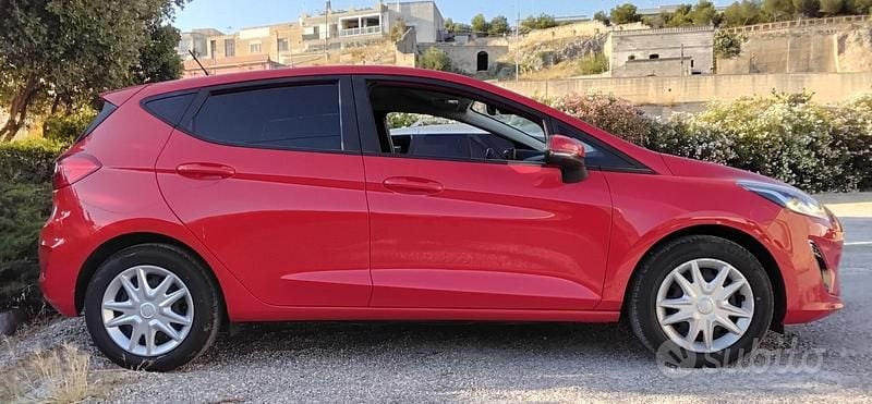 Usata Ford Fiesta Business Edition 100 CV (73 kW) 2021 Rosso Utilitaria