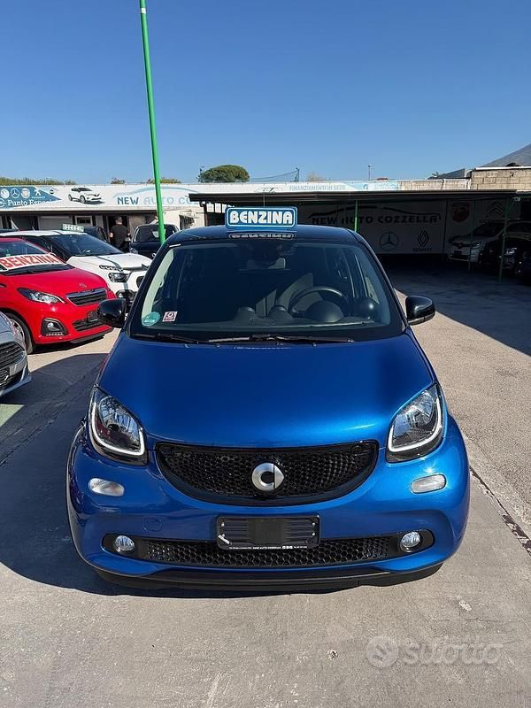 Blu Usata 2019 Smart ForFour Passion Utilitaria | 11.900 € (Buon prezzo) - Immagine 1/4