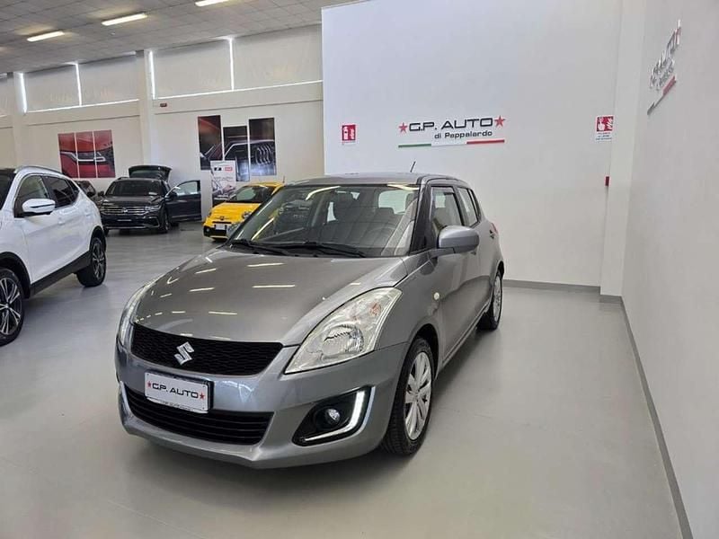 Grigio Usata 2016 Suzuki Swift Cool Tre volumi | 8500 € (Buon prezzo) - Immagine 1/4