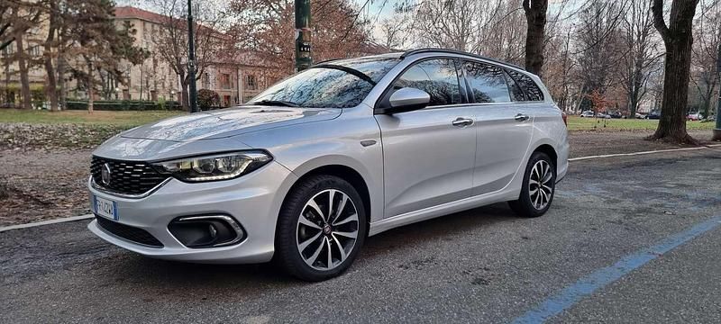 Usata Fiat Tipo Lounge 120 CV (88 kW) 2018 Argento Station wagon