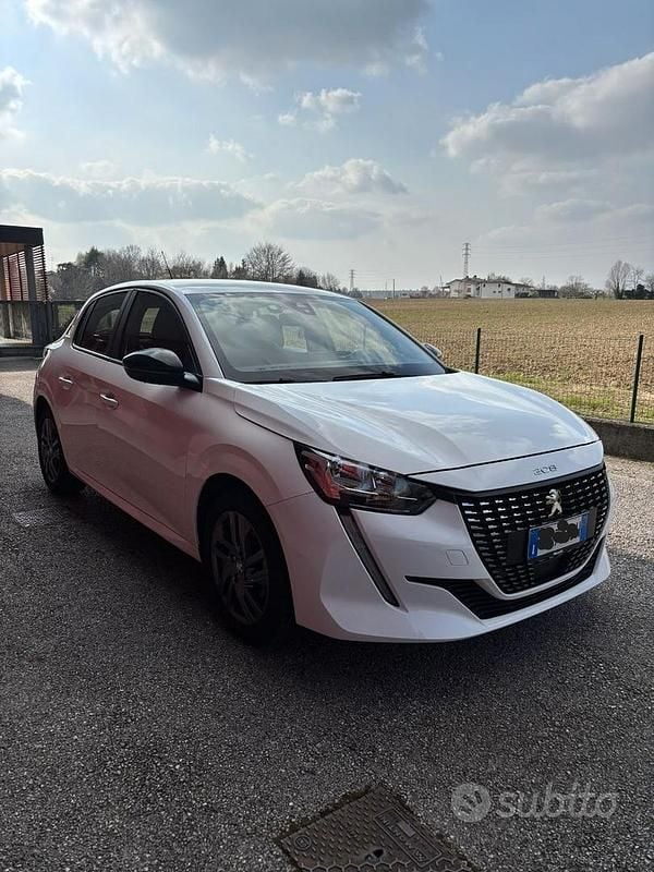 Usata Peugeot 208 Active 75 CV (55 kW) 2022 Bianco Utilitaria