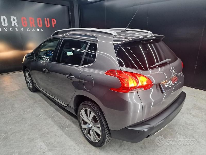 Usata Peugeot 2008 Allure 92 CV (67 kW) 2014 Grigio SUV