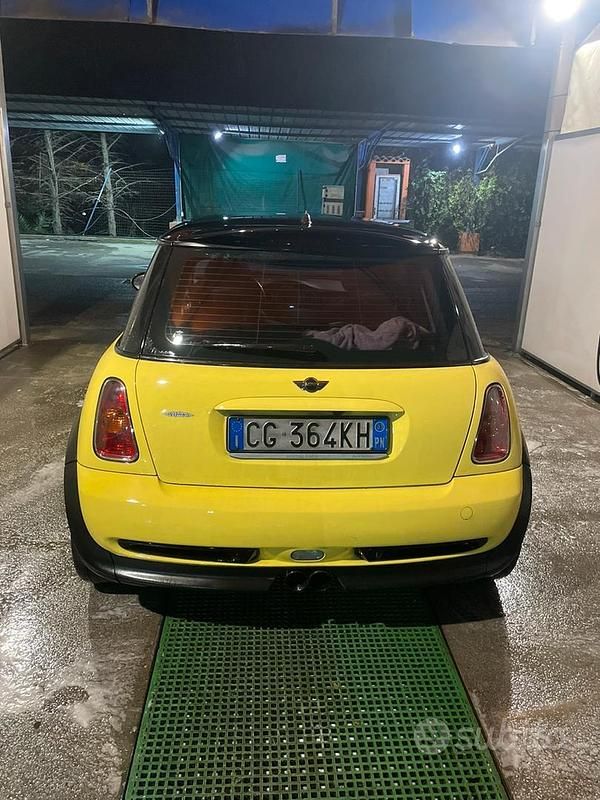 Usata Mini Cooper 75 CV (55 kW) 2003 Utilitaria