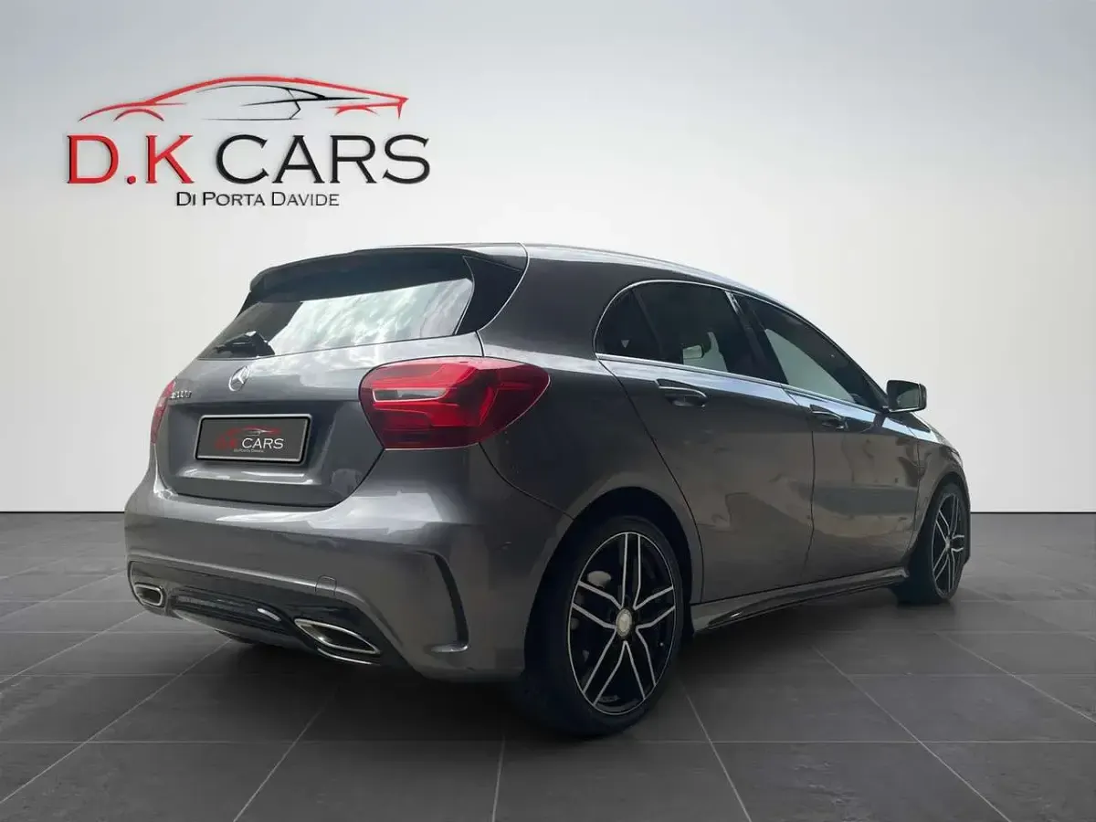 Usata Mercedes A200 136 CV (100 kW) 2016 Grigio Utilitaria
