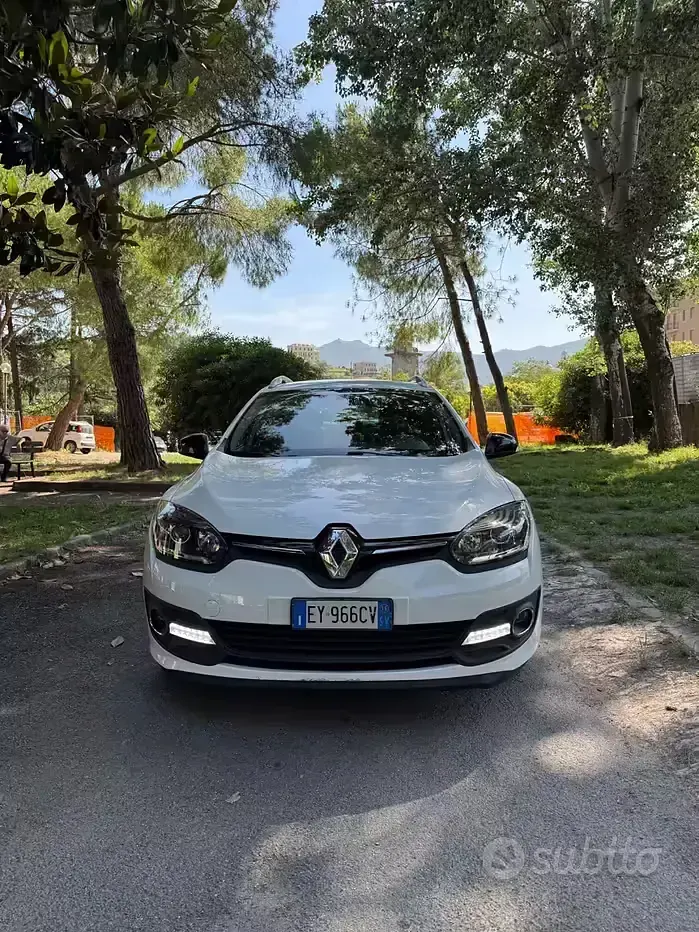 Usata Renault Mégane GrandTour 110 CV (80 kW) 2015 Bianco Station wagon