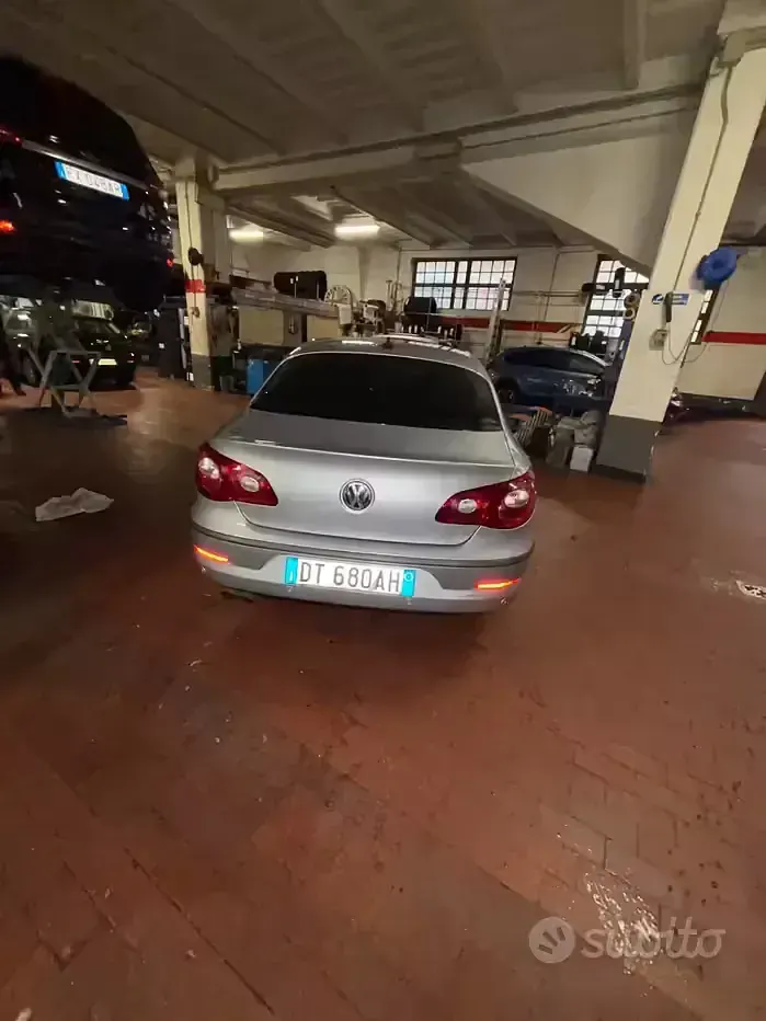 Usata VW Passat 160 CV (117 kW) 2009 Berlina