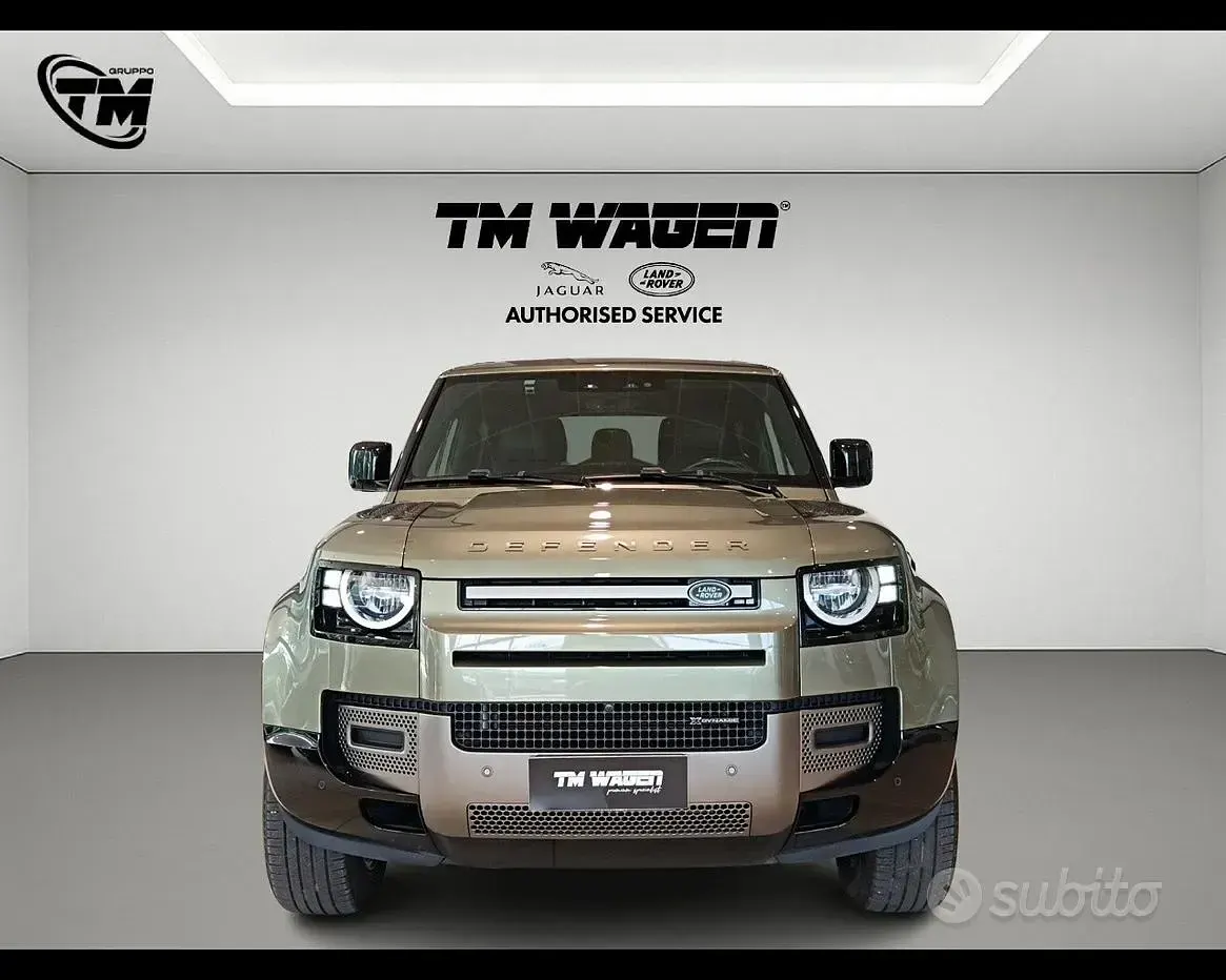 Usata Land Rover Defender 200 CV (147 kW) 2022 Verde SUV