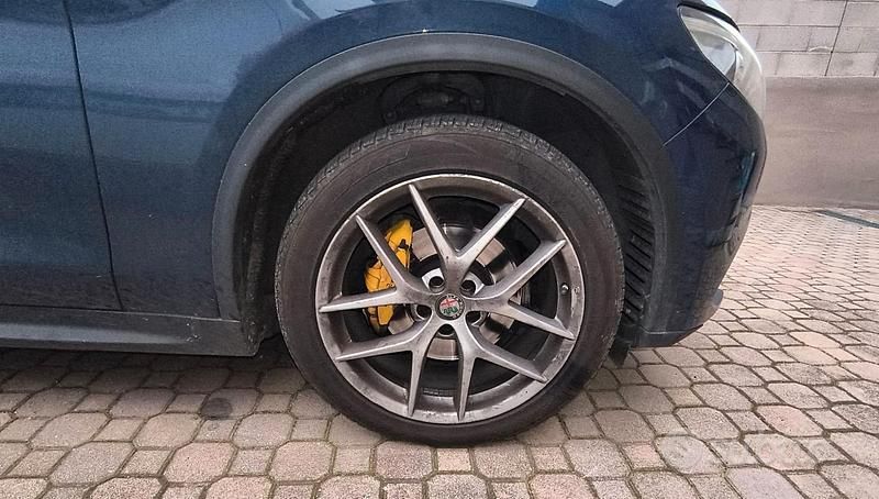 Usata Alfa Romeo Stelvio Business 210 CV (154 kW) 2019 Blu SUV