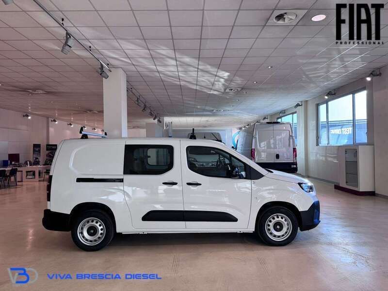 Nuova Fiat Doblò 101 CV (74 kW) 2025 Bianco Monovolume