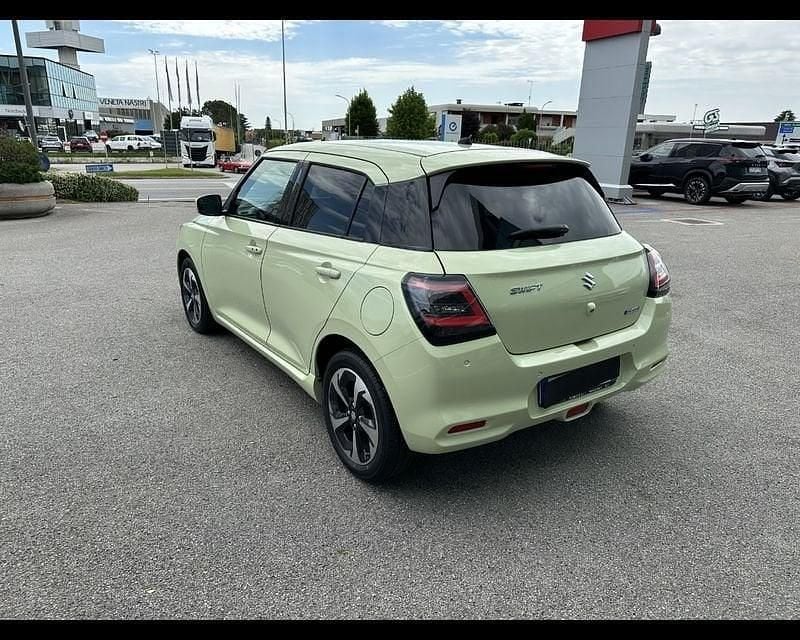 Ny Suzuki Swift 2025 Grøn