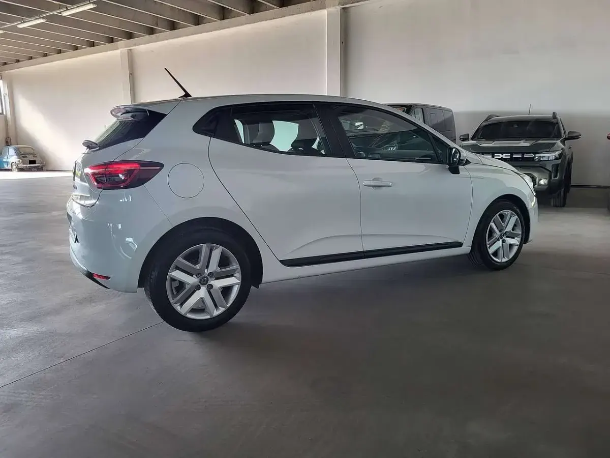Usata Renault Clio Zen 91 CV (66 kW) 2021 Bianco Utilitaria