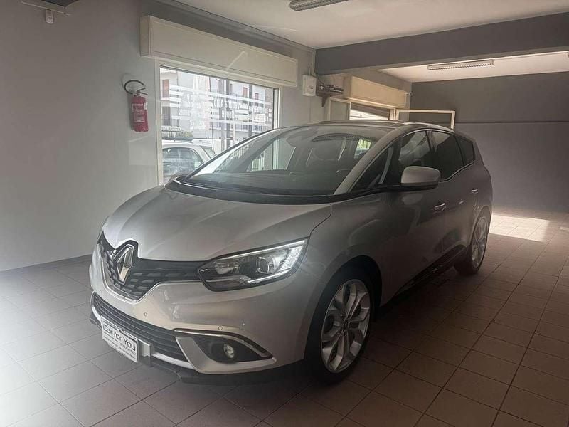 Usata Renault Grand Scénic IV Business 120 CV (88 kW) 2020 Argento Monovolume