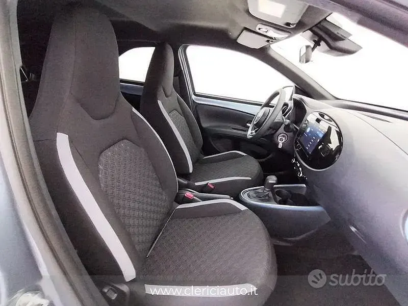 Nuova Toyota Aygo X Trend 72 CV (52 kW) 2025 Grigio SUV