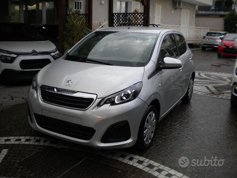Usata Peugeot 108 Active 81 CV (59 kW) 2019 Grigio Berlina