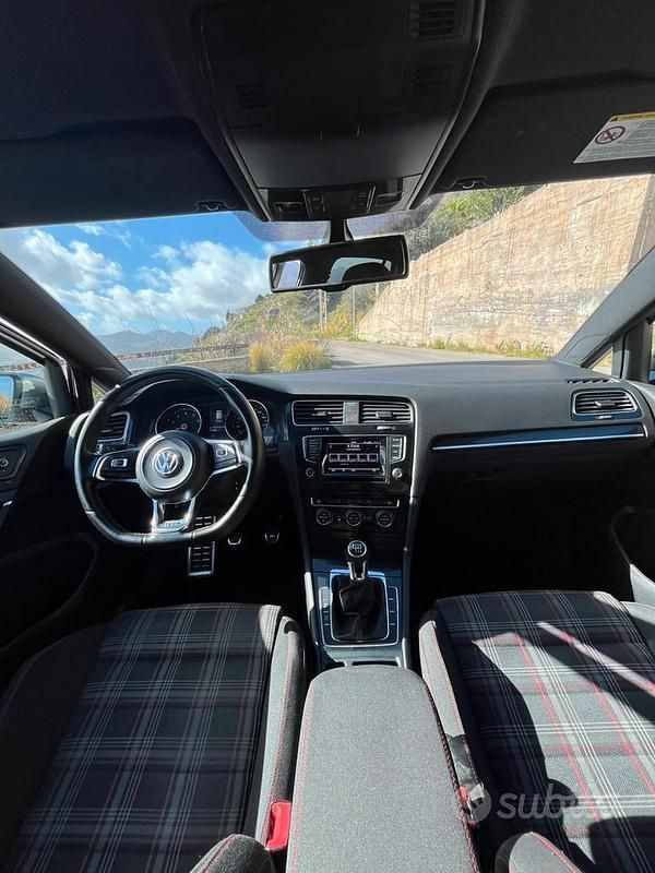 Usata VW Golf VII GTI 220 CV (161 kW) 2013 Grigio Berlina