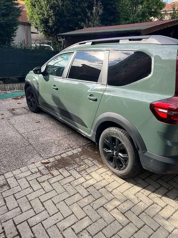 Usata Dacia Jogger Extreme 101 CV (74 kW) 2023 Verde Monovolume