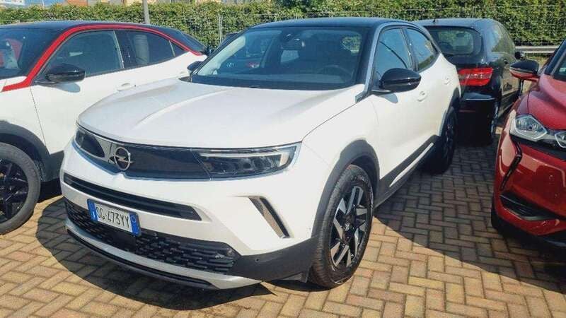 Usata Opel Mokka Elegance 101 CV (74 kW) 2022 Bianco SUV