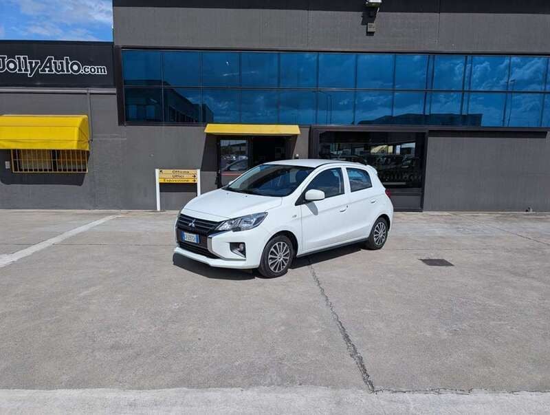 Usata Mitsubishi Space Star Invite 71 CV (52 kW) 2024 Bianco / pastello Utilitaria