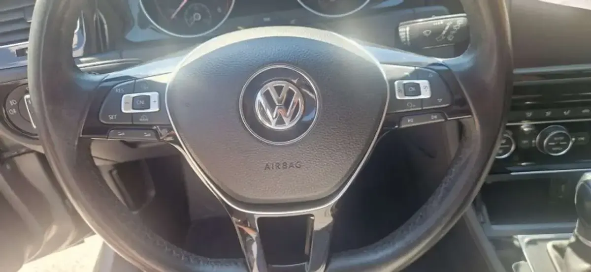 Usata VW Golf VII Highline 150 CV (110 kW) 2016 Grigio Utilitaria