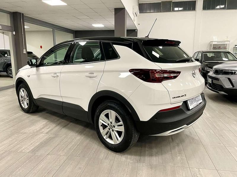 Usata Opel Grandland X Innovation 131 CV (96 kW) 2021 Bianco SUV