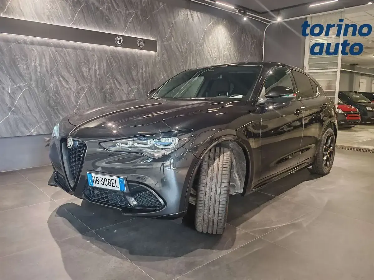 Nuova Alfa Romeo Stelvio 210 CV (154 kW) 2025 Nero SUV