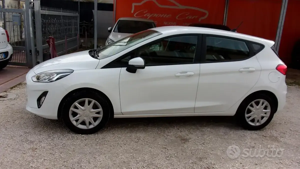 Usata Ford Fiesta 75 CV (55 kW) 2021 Bianco Utilitaria