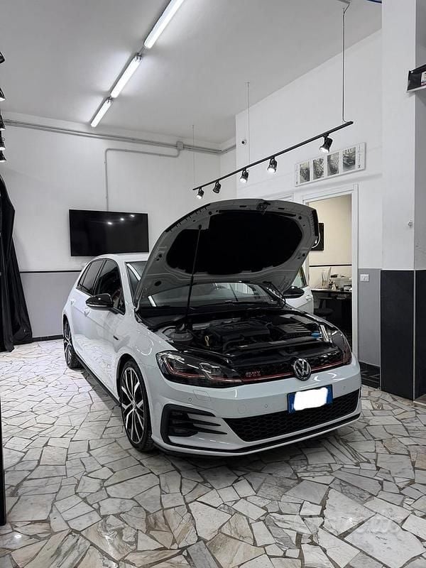 Usata VW Golf VII GTI 245 CV (180 kW) 2018 Bianco Berlina