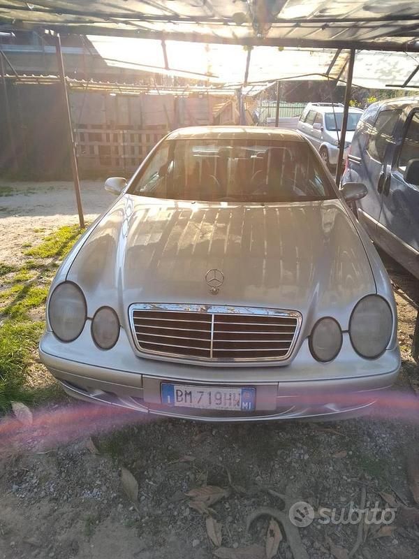 Usata Mercedes CLK230 2000 Grigio Coupé