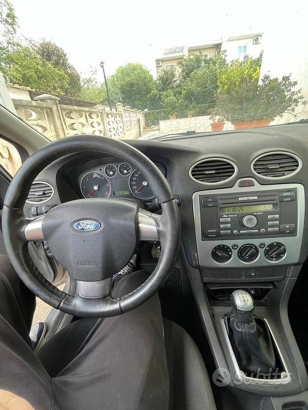 Usata Ford Focus 2007 Grigio