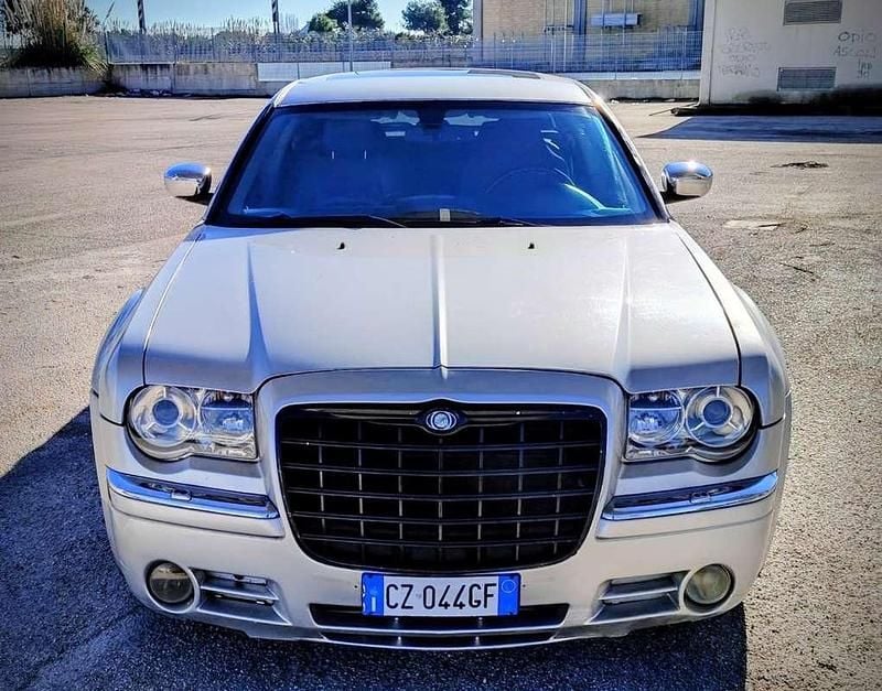 Usata Chrysler 300C Touring 218 CV (160 kW) 2005 Argento Station wagon