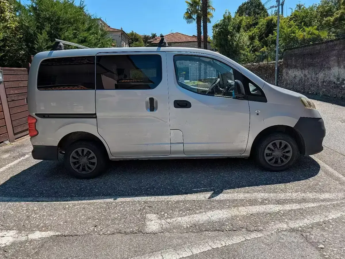 Usata Nissan NV200 90 CV (66 kW) 2011 Grigio Monovolume