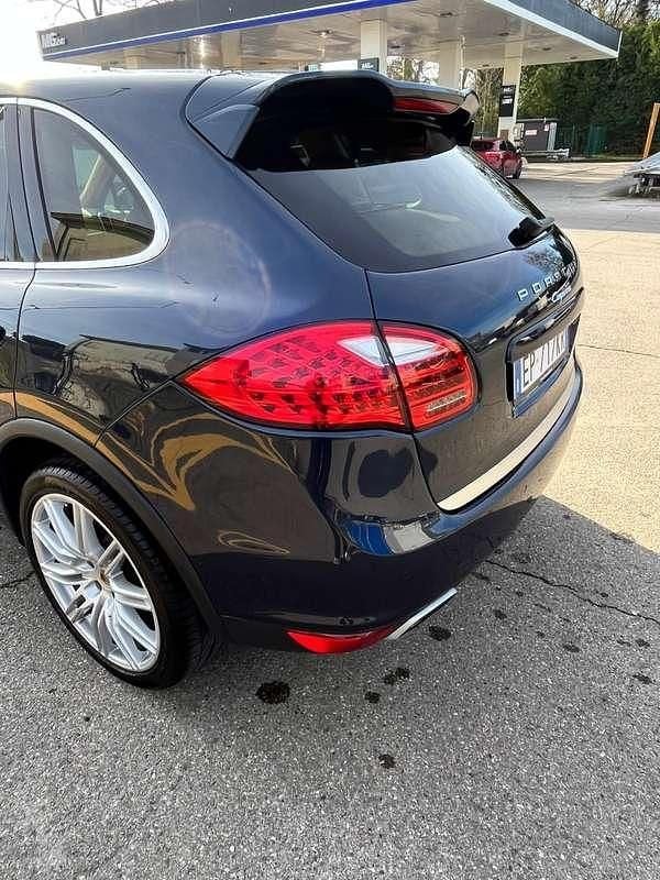 Usata Porsche Cayenne 245 CV (180 kW) 2012 Blu/azzurro SUV