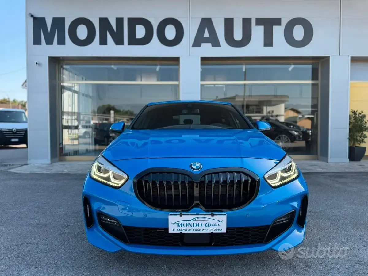 Usata BMW 116 M Sport 116 CV (85 kW) 2020 Blu Utilitaria