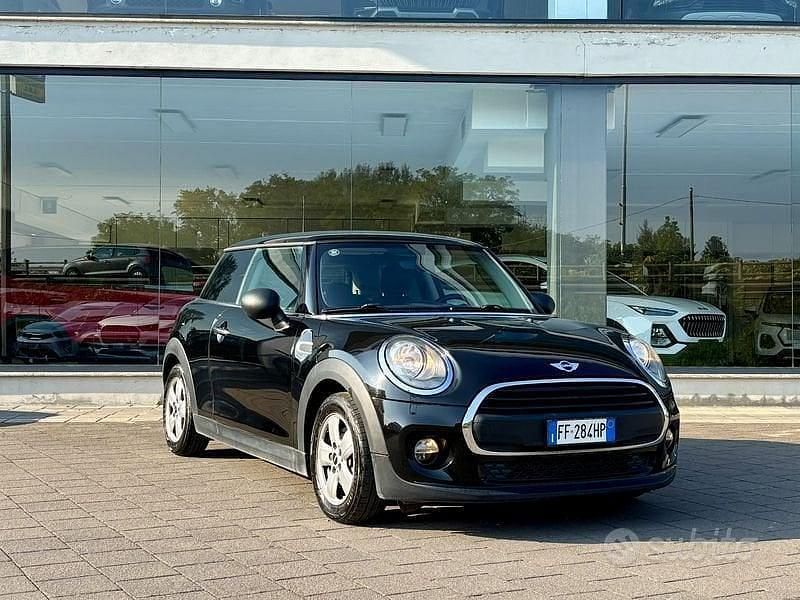 Nero Usata 2016 Mini Cooper Utilitaria | 10.400 € - Immagine 1/4