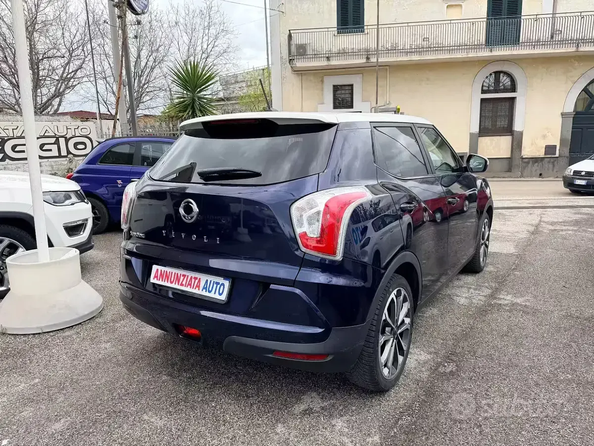 Usata SsangYong Tivoli 128 CV (94 kW) 2019 Bluazzurro SUV