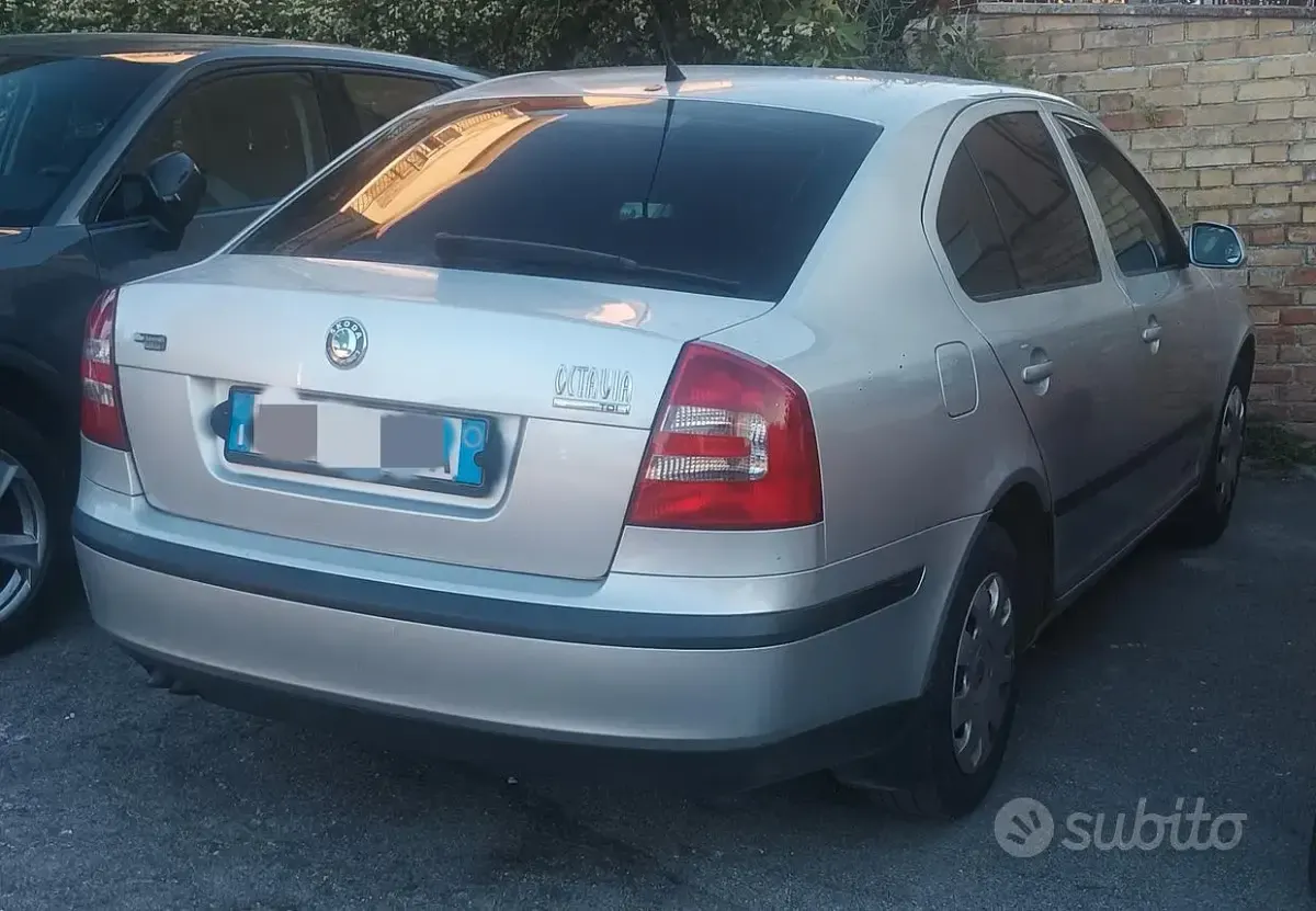Usata Skoda Octavia 105 CV (77 kW) 2006 Grigio Berlina