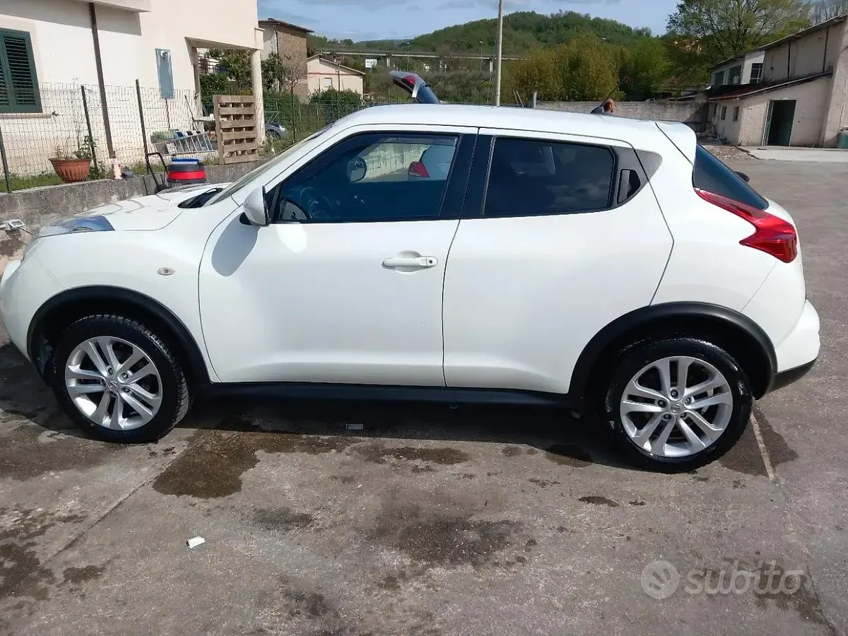 Usata Nissan Juke 110 CV (80 kW) 2011 Bianco SUV