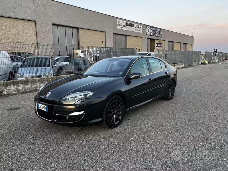 Usata Renault Laguna III 150 CV (110 kW) 2011 Nero Berlina