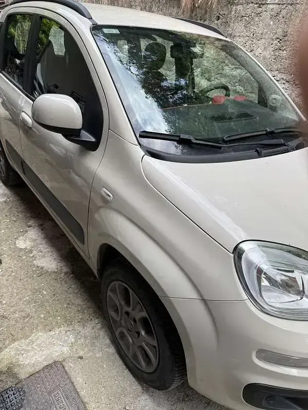 Usata Fiat Panda Lounge 85 CV (62 kW) 2016 Utilitaria