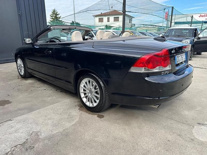 Usata Volvo C70 Momentum 179 CV (131 kW) 2007 Nero Cabrio
