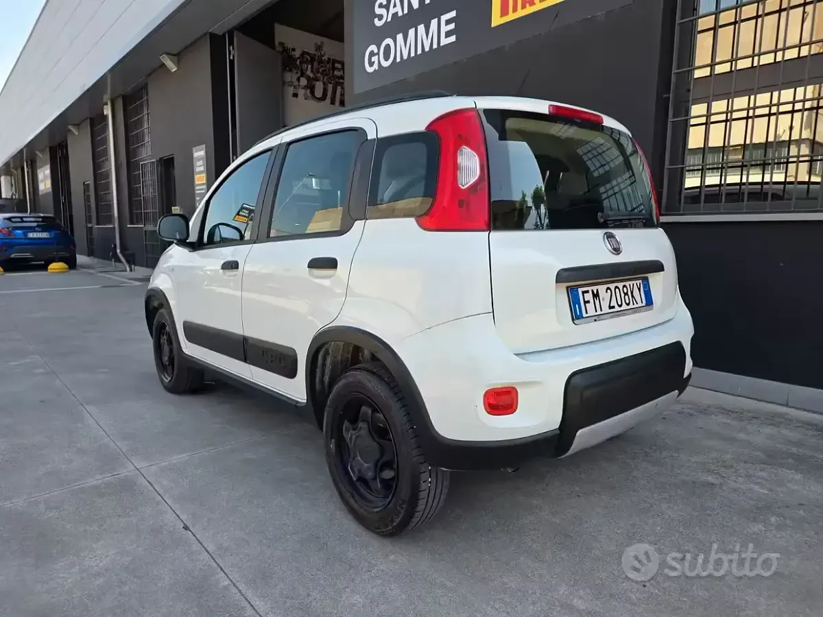 Usata Fiat Panda 4x4 95 CV (69 kW) 2017 Bianco Utilitaria