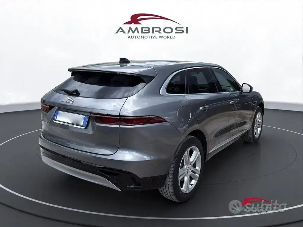 Usata Jaguar F-Pace SE 204 CV (150 kW) 2022 Grigio SUV