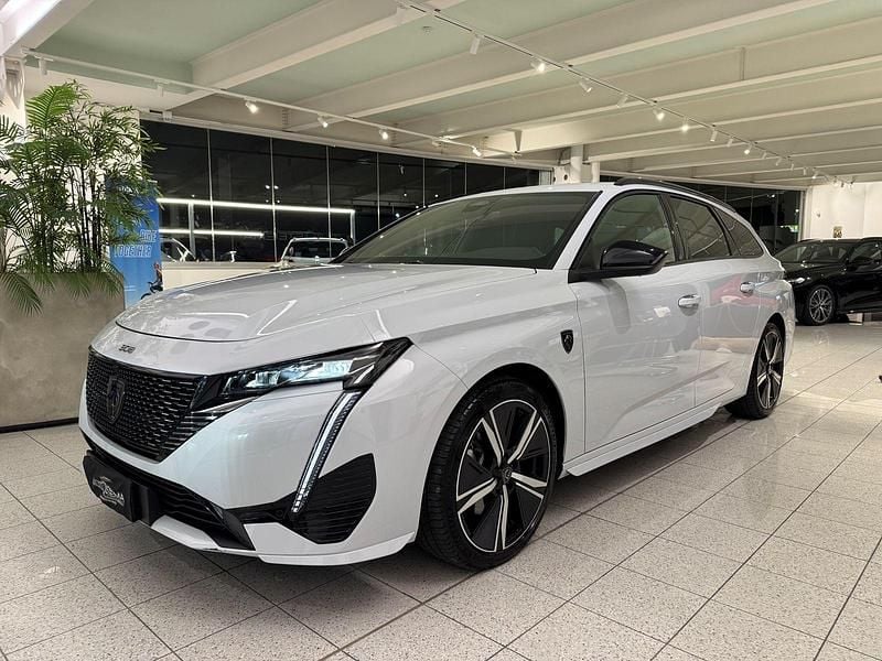Usata Peugeot 308 GT 131 CV (96 kW) 2025 Bianco okenite Station wagon