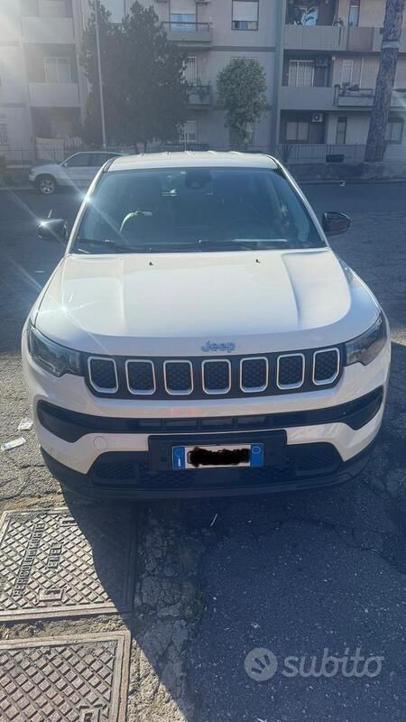 Usata 2021 Jeep Compass SUV | 17.990 € (Cara) - Immagine 1/4