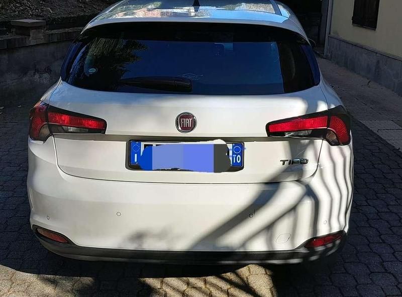 Usata Fiat Tipo Lounge 95 CV (69 kW) 2016 Bianco Station wagon