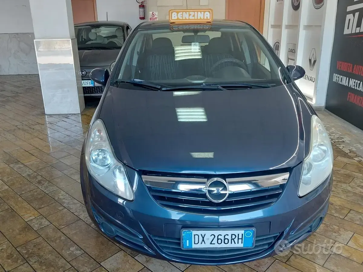 Usata Opel Corsa 80 CV (58 kW) 2009 Bluazzurro Utilitaria