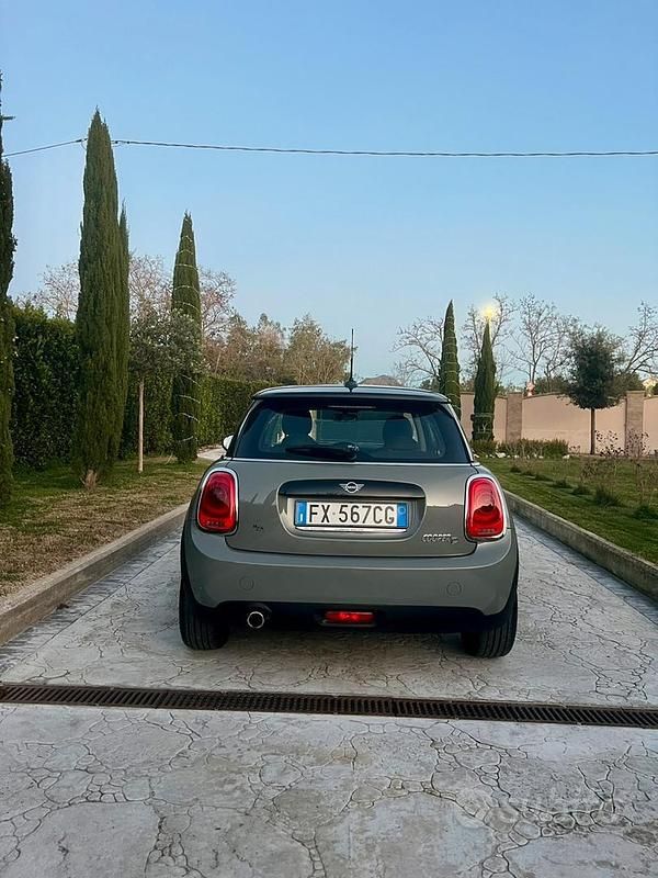 Usata Mini Cooper D 116 CV (85 kW) 2019 Utilitaria